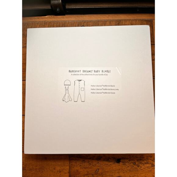 BAREFOOT DREAMS Malibu Collection® Baby Waffle Onesie Set SZ 6-12 Mo. - Picture 3 of 4